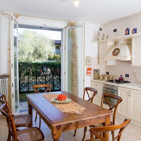 Appartamento Con Giardino E Parcheggio Privato Белладжо Экстерьер фото